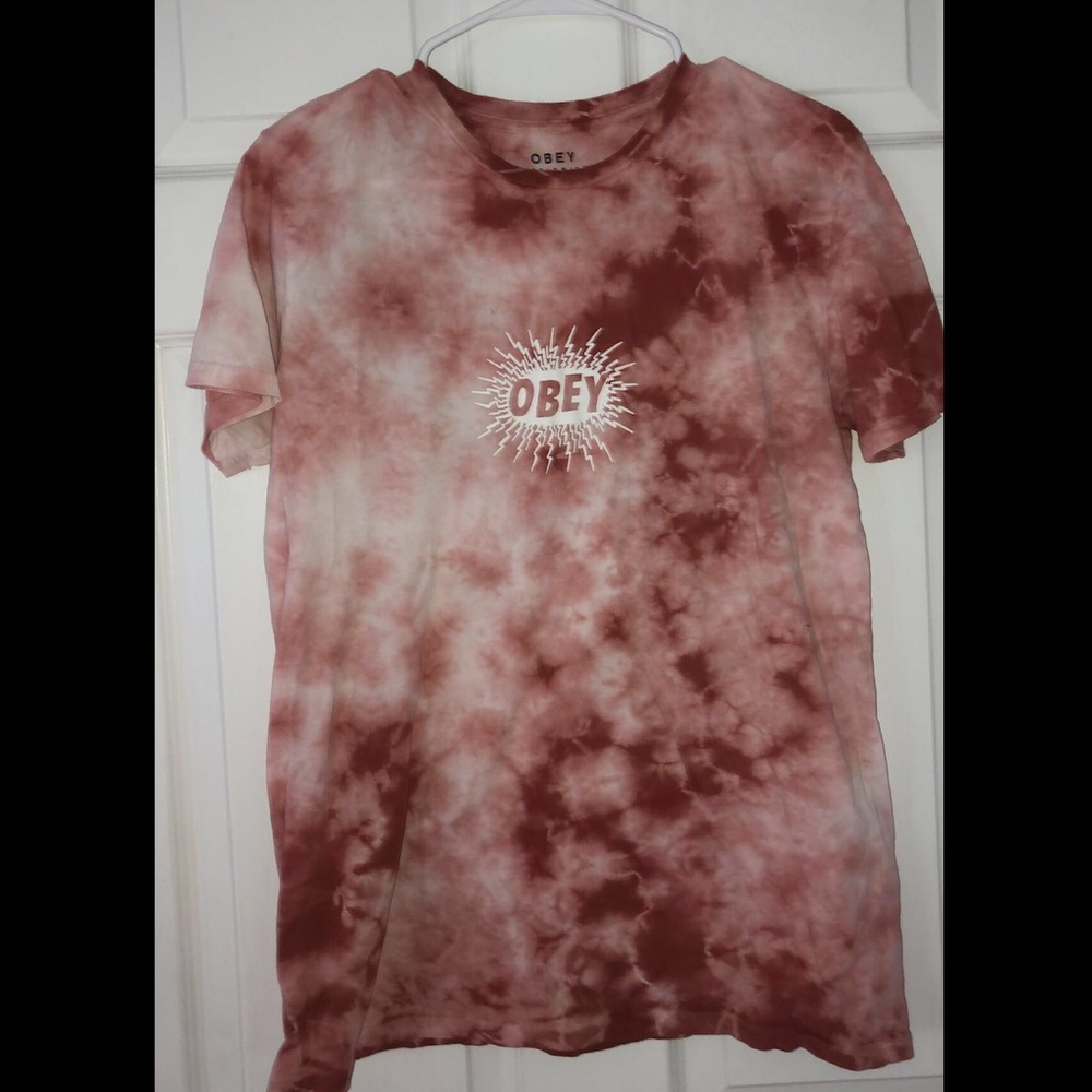 Obey T-shirt